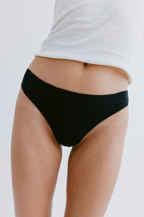 Fruity Commando Brief