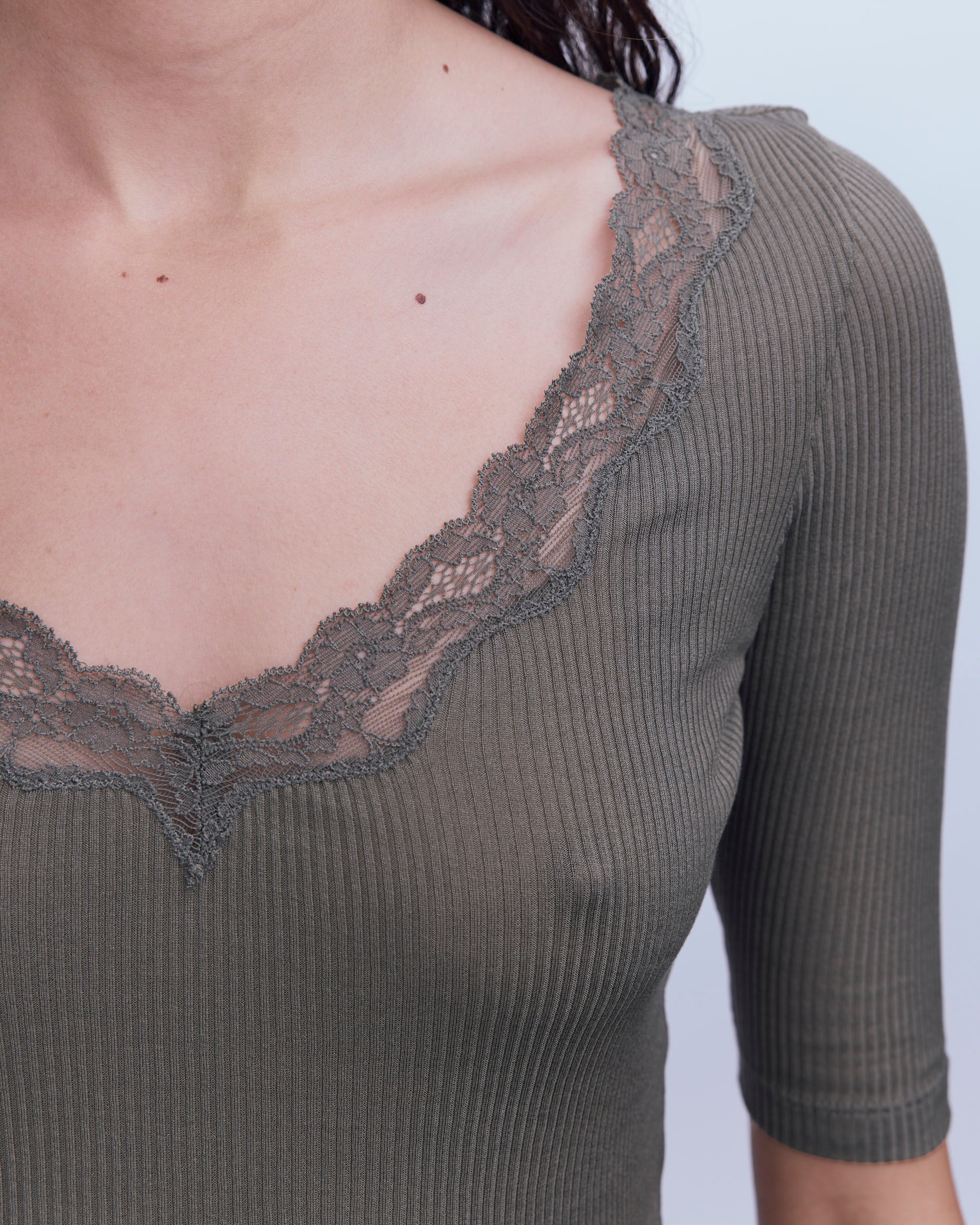 Intimo 3/4 Sleeve