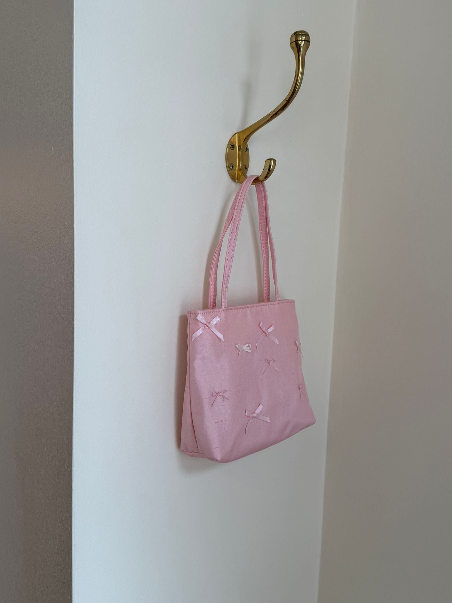 Hai Little Silk Bag